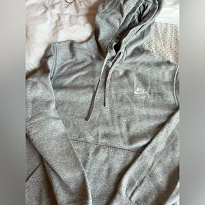 large nike sweatshirt